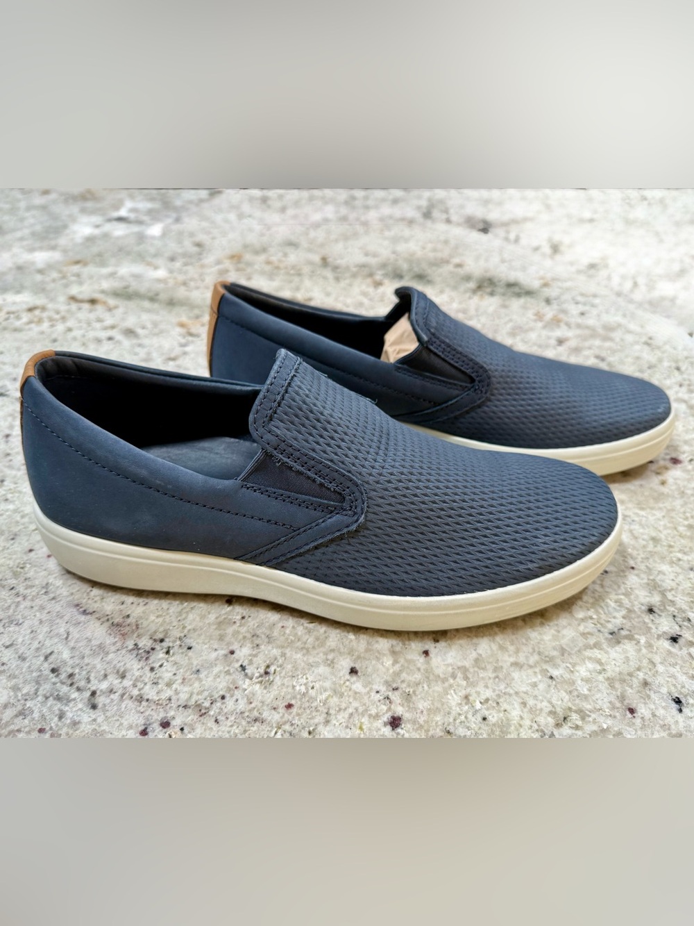 ECCO Men's Soft 7 Step In Slip On Sneakers